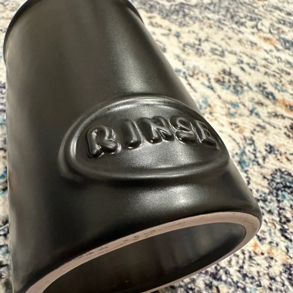 Black ceramic toothbrush holder